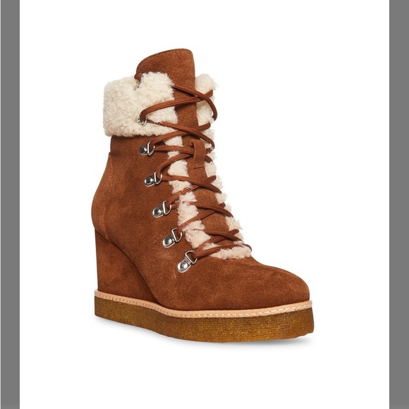 Steve Madden Shoes - Steve Madden camel suede and faux fur boots